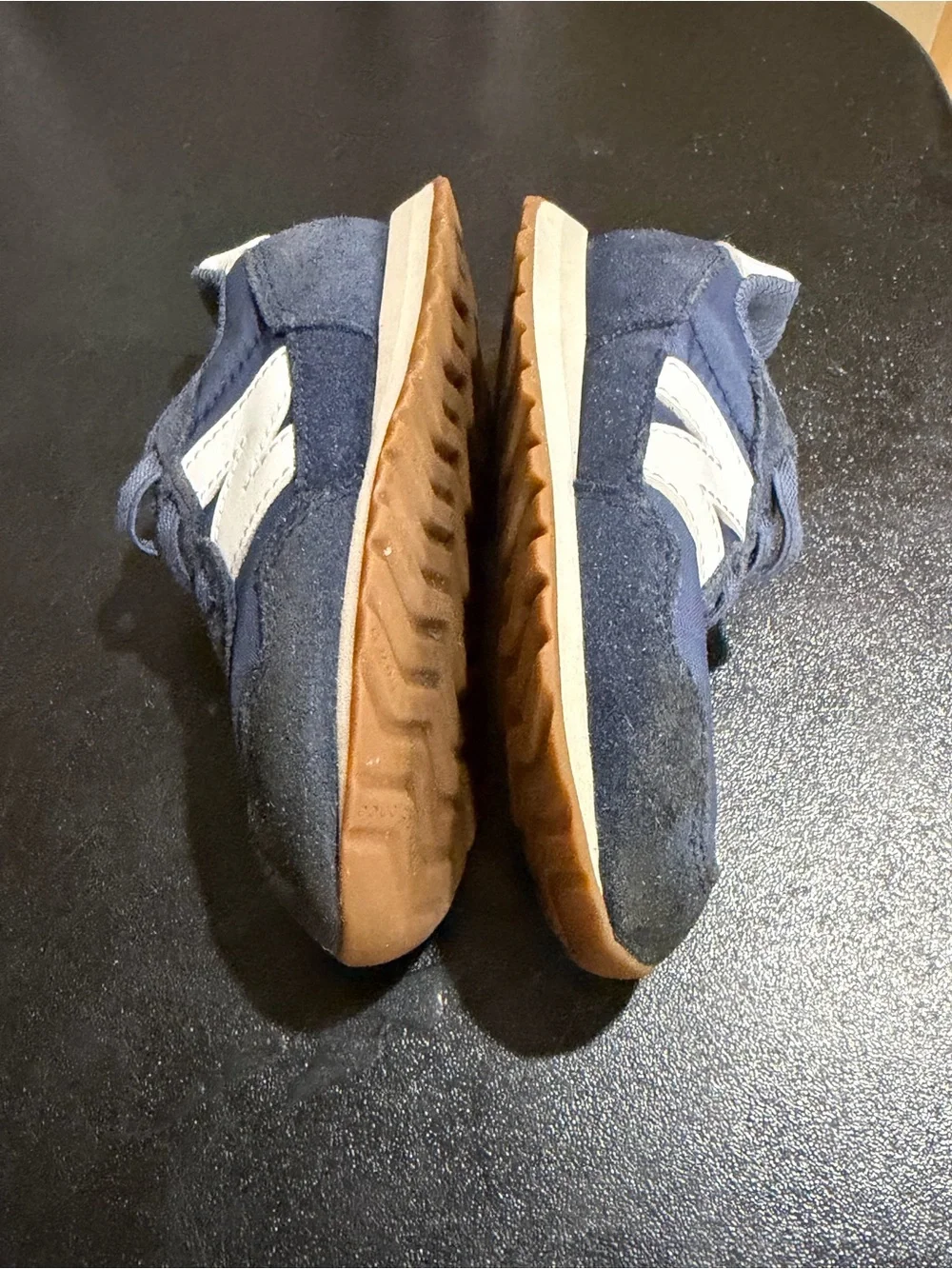 New Balance Navy and White Kids' Sneakers size 8
